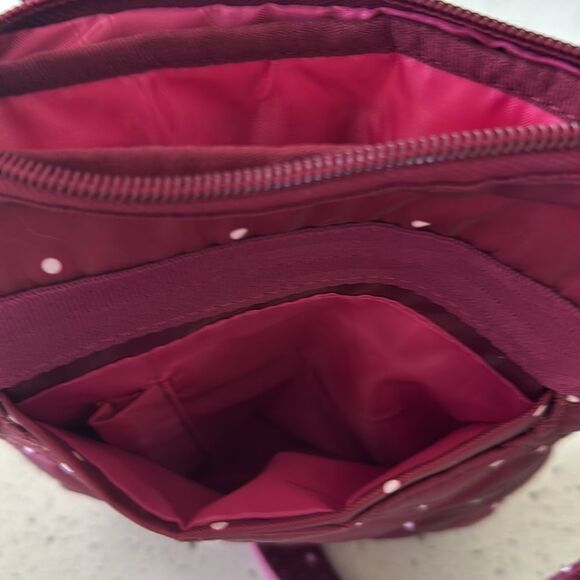 Lug Skipper RFID Shoulder Crossbody Bag Burgundy Dot Quilted Travel Casual EUC - Picture 4 of 12